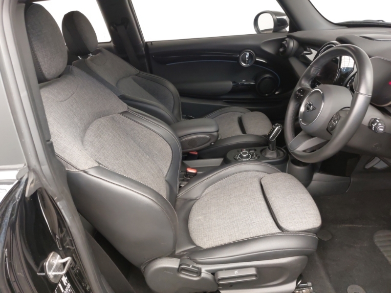 Mini Hatch 135Kw Cooper S Level 2 33Kwh NL23YGP Black #6