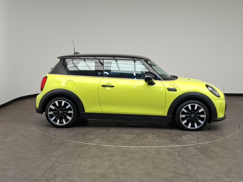 Mini Hatch 1.5 Cooper Exclusive AF23PXC Yellow #3