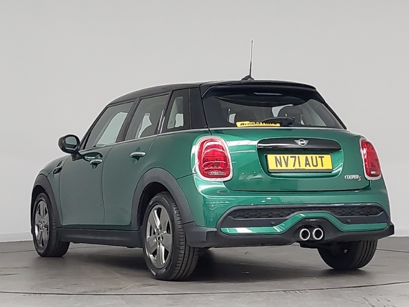 Mini Hatch 2.0 Cooper S Classic Comfortnav Pack Green #2