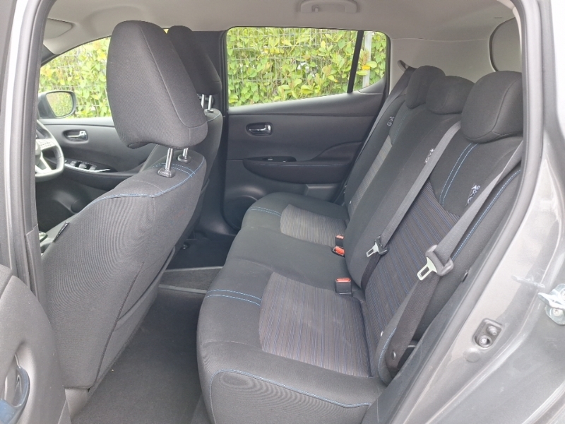 Nissan Leaf 110Kw N-connecta 39Kwh Grey #6