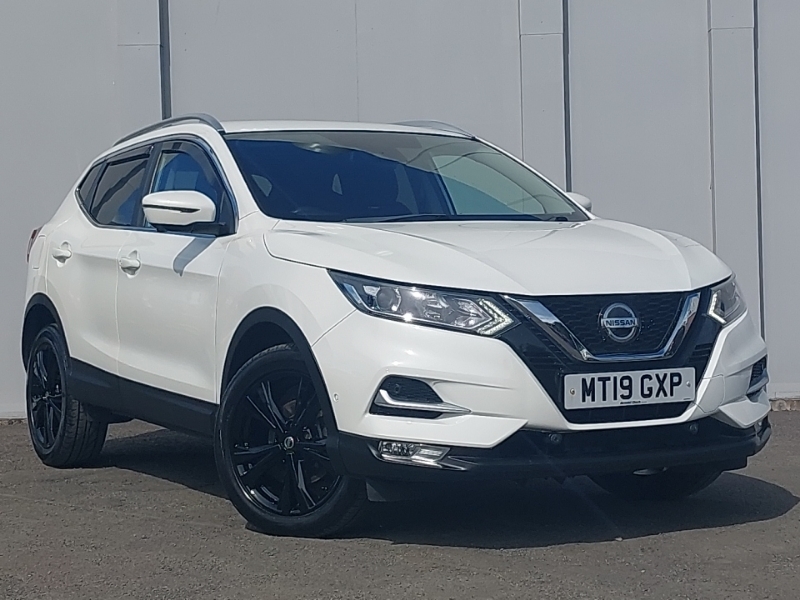 Nissan Qashqai 1.3 Dig-t 160 N-connecta White