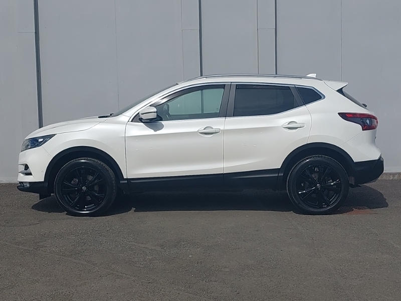 Nissan Qashqai 1.3 Dig-t 160 N-connecta White #4
