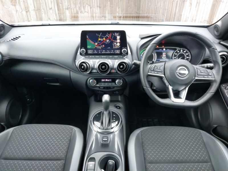 Nissan Juke 1.6 Hybrid N-connecta Grey #3