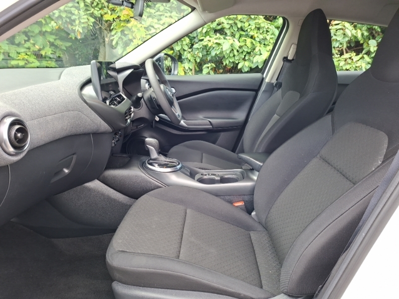Nissan Juke 1.0 Dig-t Acenta Premium Dct White #5