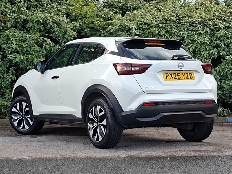 Nissan Juke 1.0 Dig-t Acenta Premium Dct White #2