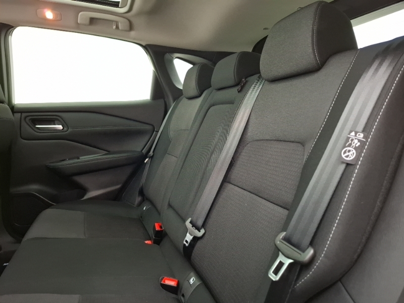 Nissan Qashqai 1.3 Dig-t Mh N-connecta Glass Roof Silver #6