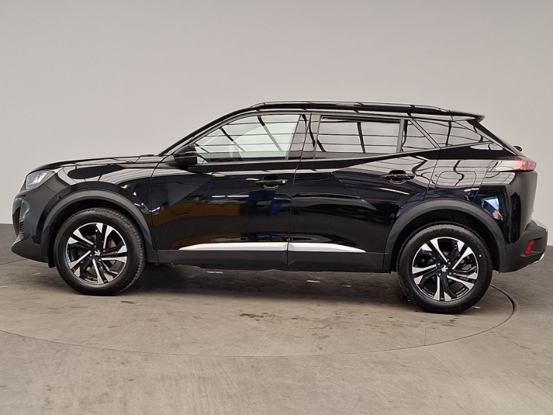 Peugeot 2008 1.2 Puretech 130 Allure Premium Black #4