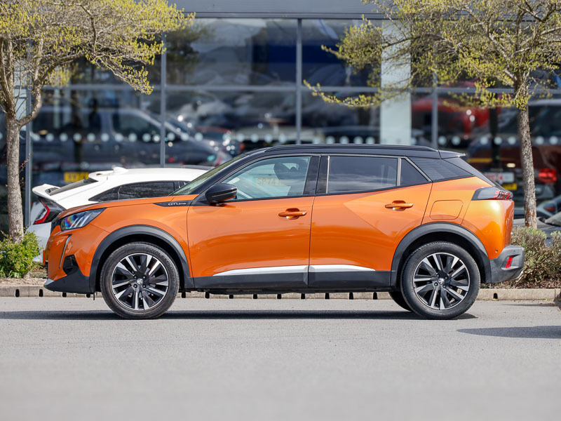 Peugeot 2008 1.2 Puretech 130 Gt Line Orange #4