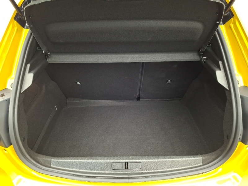 Peugeot 208 208 Active Blue #18