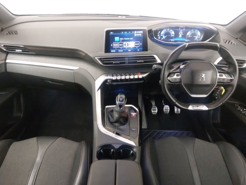 Peugeot 3008 1.5 Bluehdi Gt Line Black #3