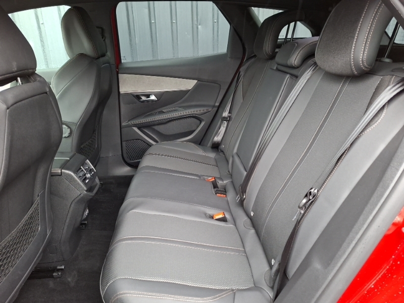 Peugeot 3008 1.2 Puretech Gt Eat8 Red #6