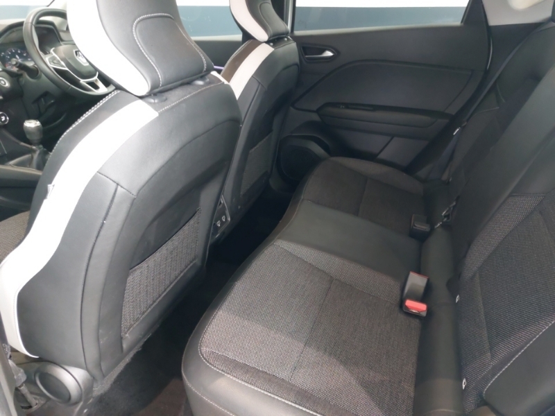 Renault Captur 1.0 Tce 90 Techno AMZ5536 White #6