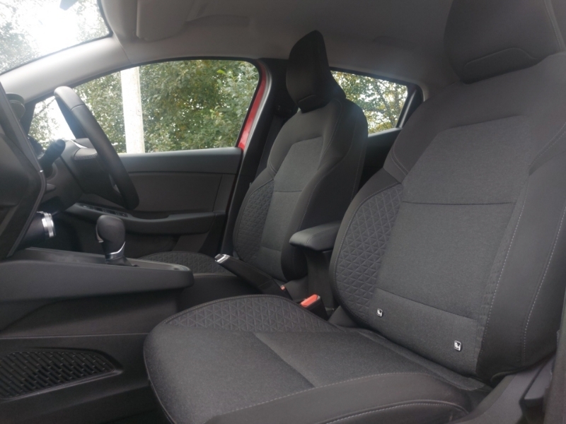 Renault Clio 1.6 E-tech Full Hybrid 145 Evolution Red #5