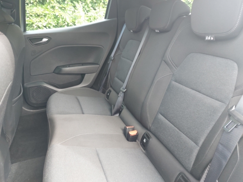 Renault Clio 1.6 E-tech Full Hybrid 145 Evolution AVZ5248 Grey #6