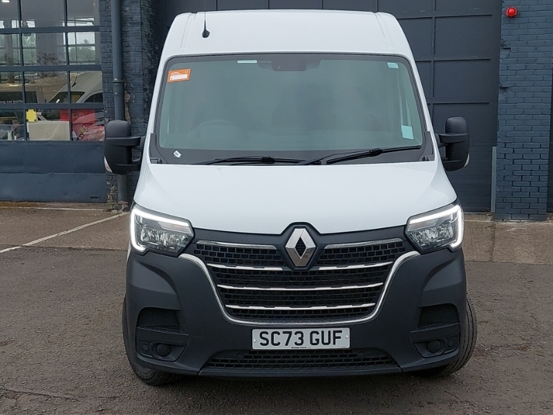 Renault Master Lm35 Blue Dci 135 Advance Medium Roof Van White