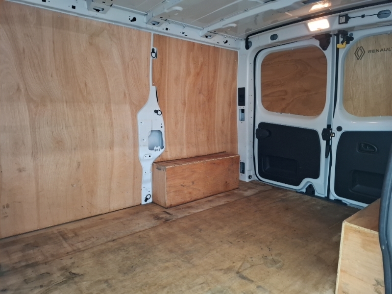 Renault Trafic Sl30 Blue Dci 130 Advance Van White #6