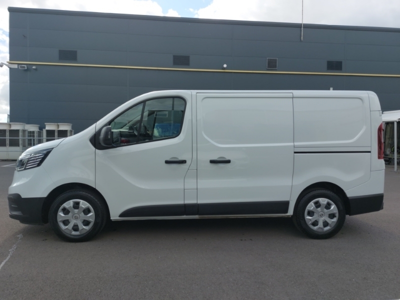 Renault Trafic Sl30 Blue Dci 130 Advance Safety Van White #4