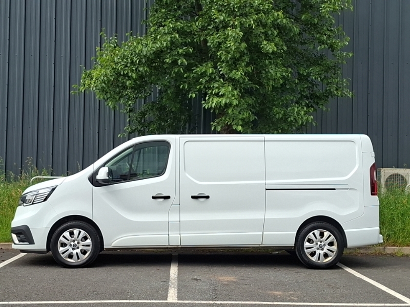 Renault Trafic Ll30 Blue Dci 130 Extra Safety Van White #4