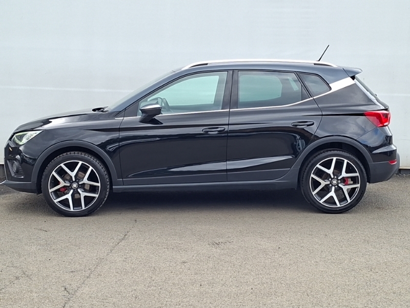 Seat Arona 1.0 Tsi 110 Fr Red Edition Black #4