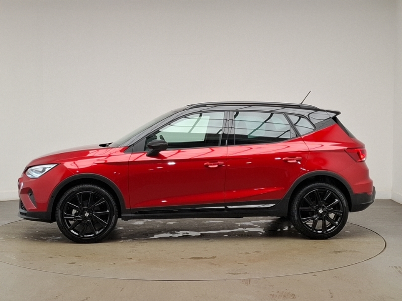 Seat Arona 1.0 Tsi 115 Fr Black Edition Dsg Red #4