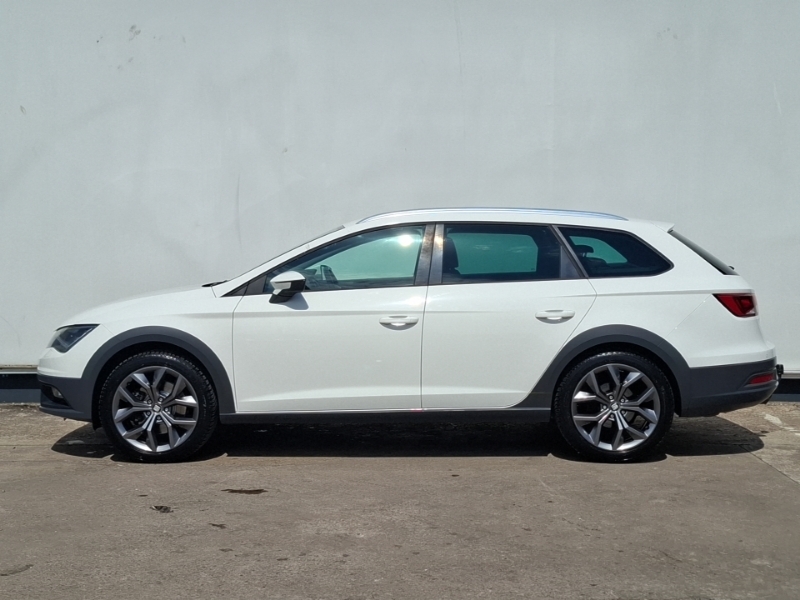 Seat Leon 2.0 Tdi 184 Se Technology Dsg White #4