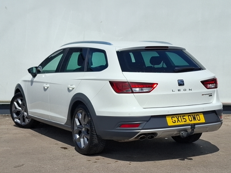 Seat Leon 2.0 Tdi 184 Se Technology Dsg White #2