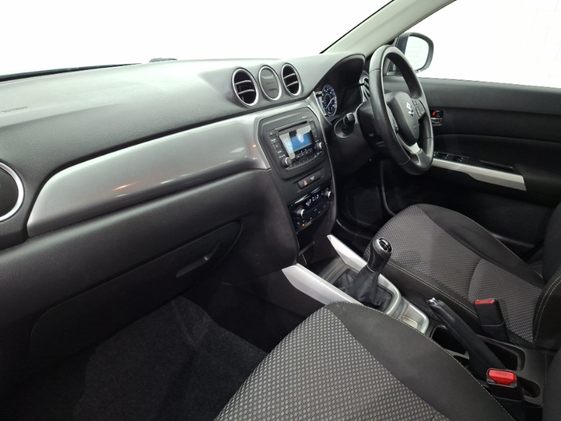 Suzuki Vitara 1.6 Sz4 Black #5