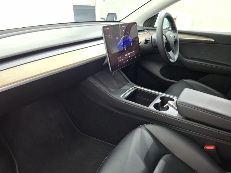 Tesla Model Y Long Range Awd White #5