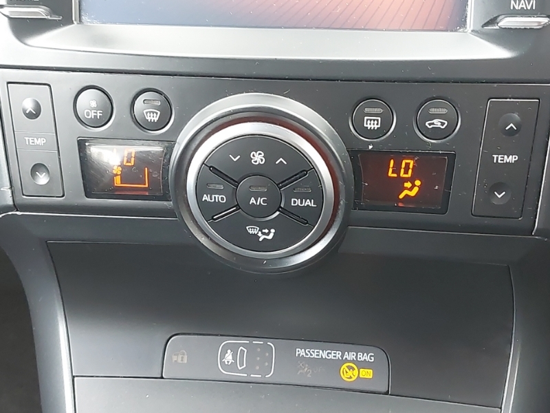 Toyota Verso  Brown #14