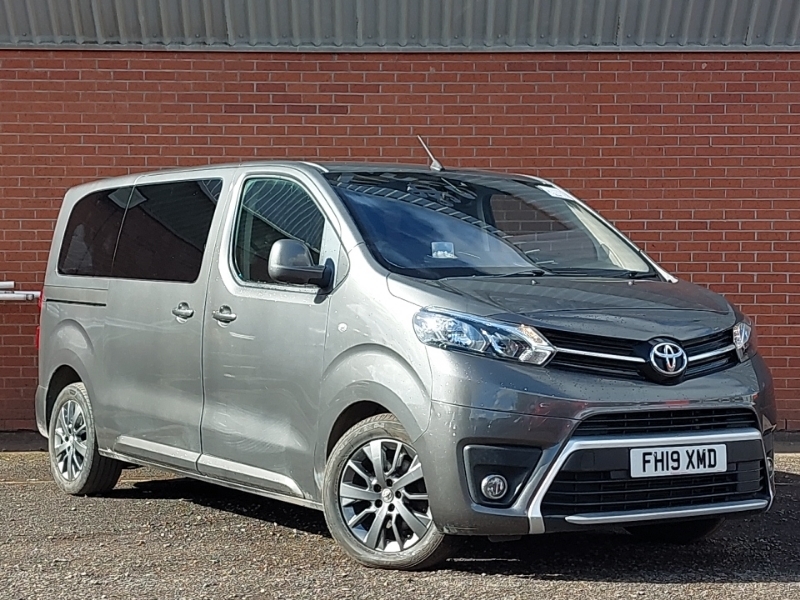 Toyota Proace Verso 2.0D Family Medium Grey
