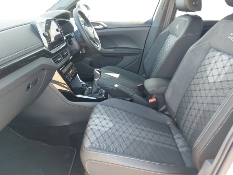 Volkswagen T-Cross 1.0 Tsi Black Edition White #5