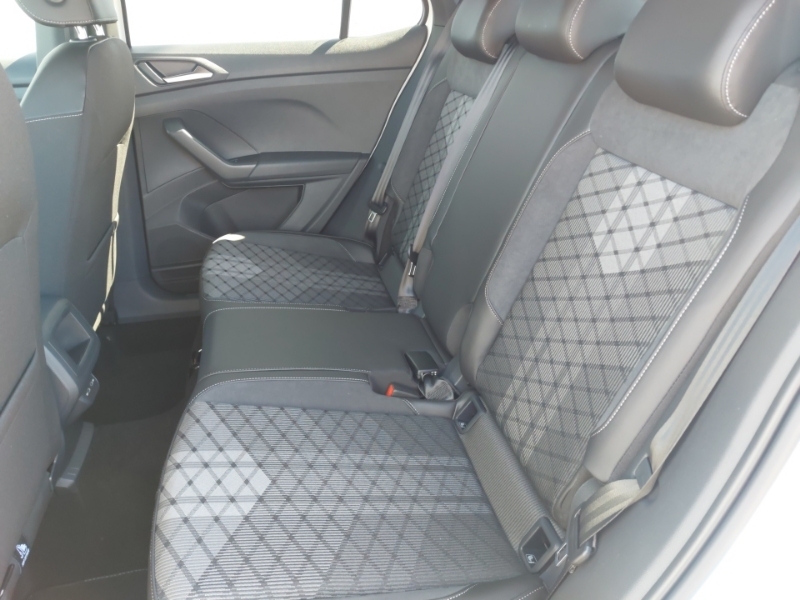 Volkswagen T-Cross 1.0 Tsi Black Edition White #6