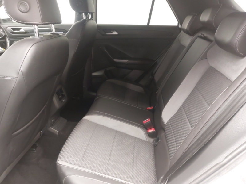 Volkswagen T-Roc 1.6 Tdi R-line White #6