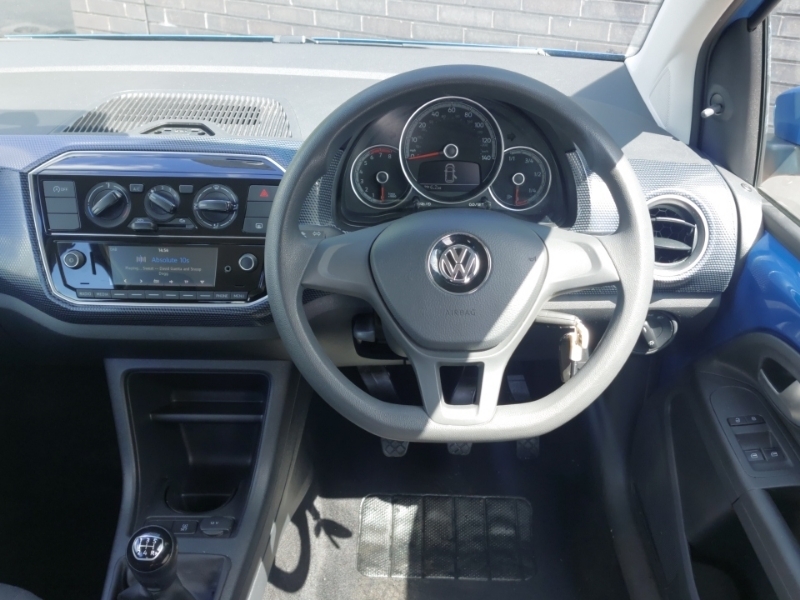 Volkswagen Up 1.0 Move Up 60 Bhp White #8