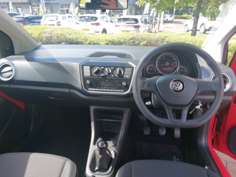Volkswagen Up 1.0 Move Up Red #3