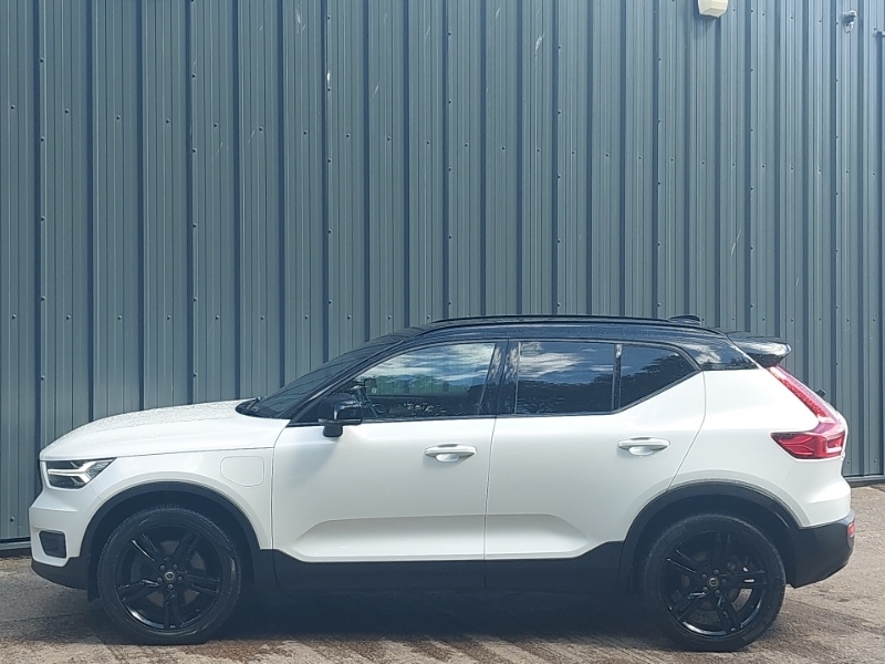 Volvo XC40 1.5 T4 Recharge Phev R Design White #4
