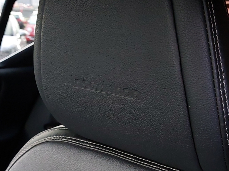 Volvo XC40 2L Momentum Black #13