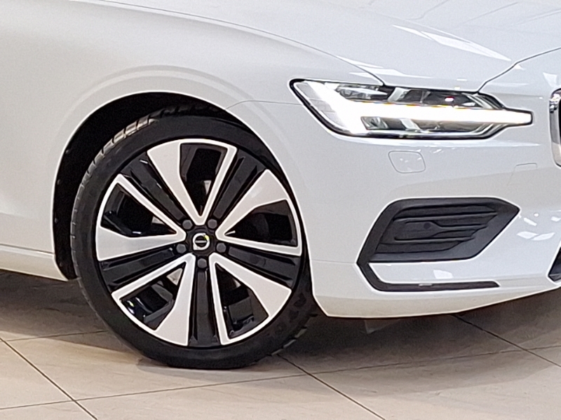 Volvo V60 2.0 B3p R Design Grey #20