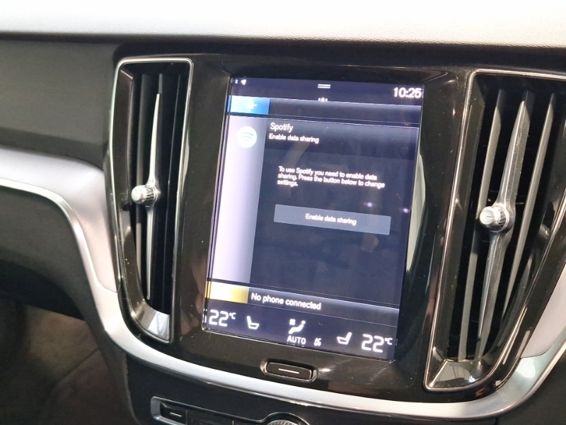 Volvo V60 2.0 B3p R Design Grey #17