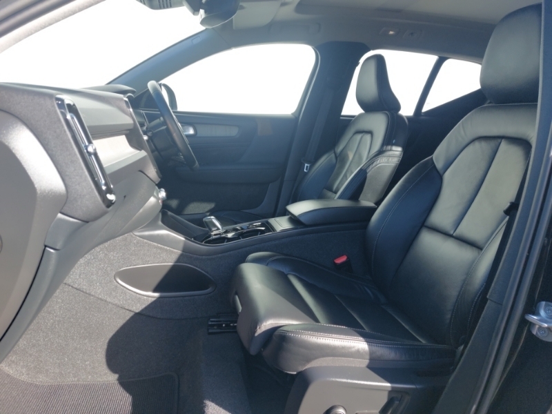 Volvo XC40 2.0 B4p Ultimate Dark Black #5