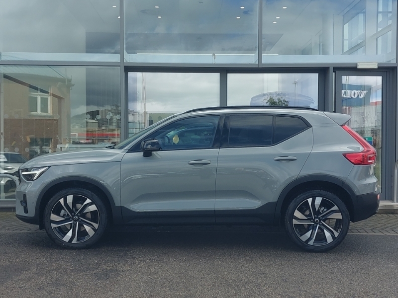 Volvo XC40 2.0 B4p Ultra Dark Grey #4