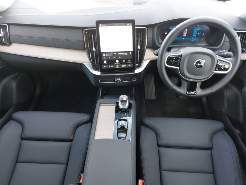 Volvo XC90 2.0 B5p Plus Dark Awd Geartronic White #3