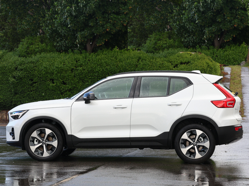 Volvo XC40 2.0 B3p Plus Dark White #5