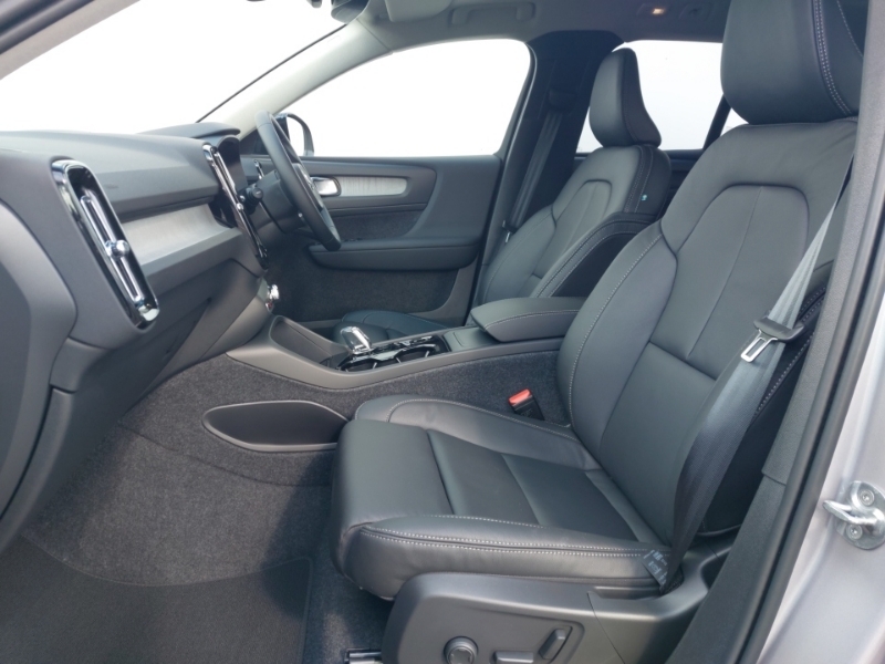 Volvo XC40 2.0 B4p Ultra Dark Silver #5