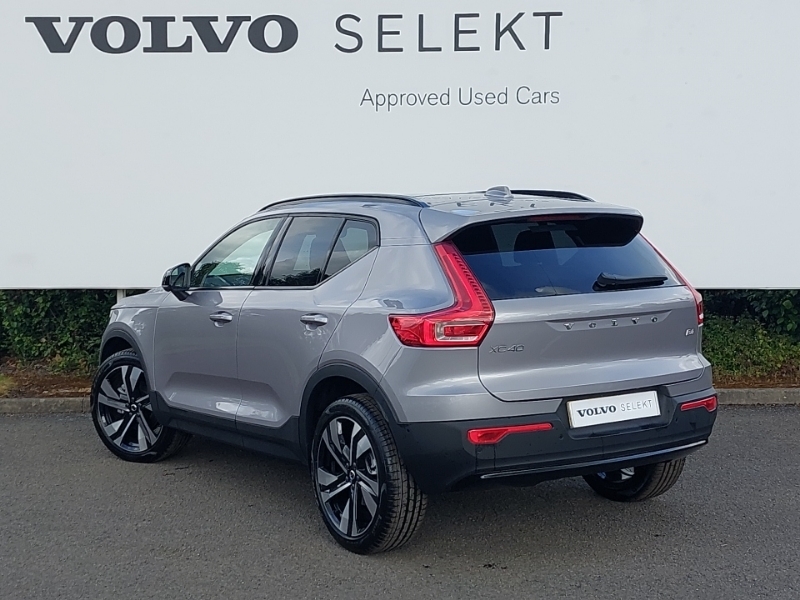 Volvo XC40 2.0 B4p Ultra Dark Silver #2