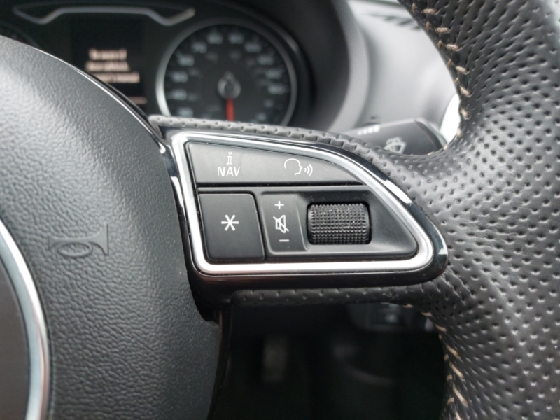 Audi A3 Se Tfsi Black #13
