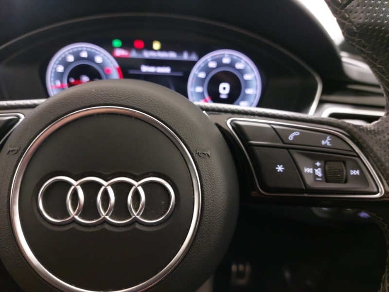Audi A4 Black Edition White #13