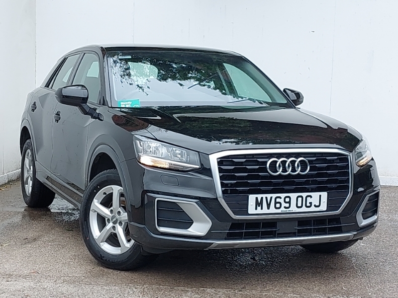 Audi Q2 30 Tfsi Technik Black