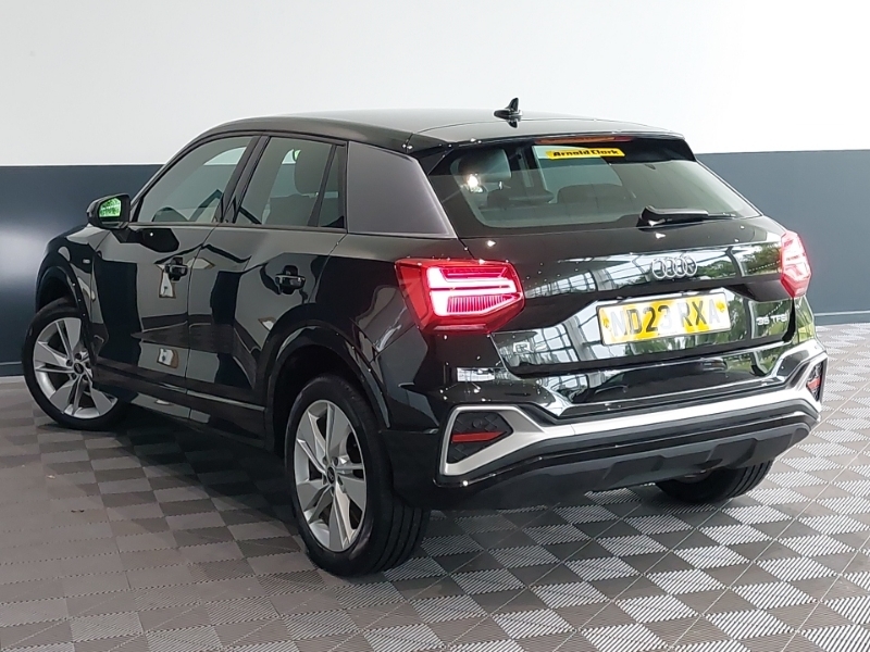 Audi Q2 35 Tfsi S Line S Tronic Black #2