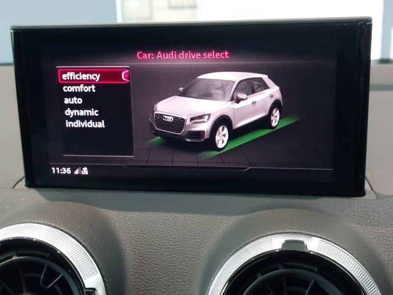 Audi Q2 S Line Black #17